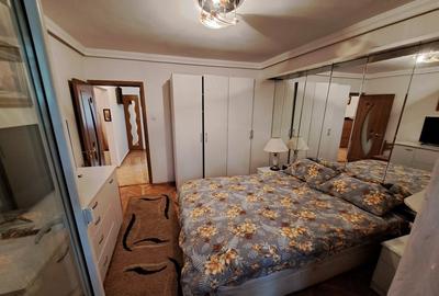 Inchiriez apartament 2 camere, decomandat, Tg. Mures, Unirii - 2