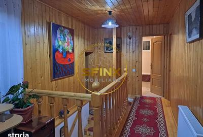 Casă cu 7 camere cu Teren 1955 Mp în Siriu - 1