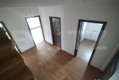 Casă cu 4 camere cu Teren 500 Mp în Central - 1