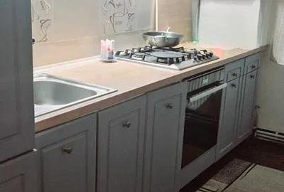 Apartament cu 2 camere decomandat în Între Lacuri