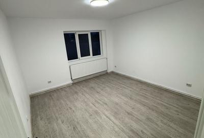 Apartament cu 3 camere decomandat în Central - 4