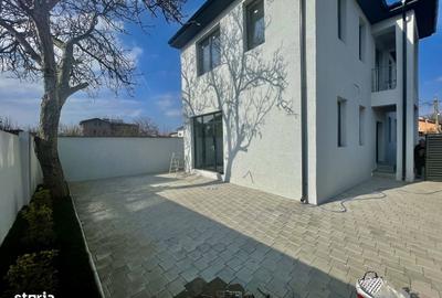 Casă cu 5 camere cu Canalizare în Apărătorii Patriei - 1
