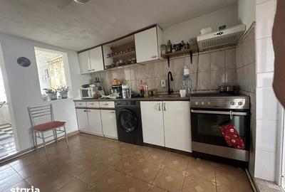 Casă cu 4 camere cu Teren 1230 Mp în Malu Mare - 4