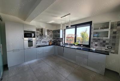 Casă cu 6 camere cu Teren 325 Mp în Costinești - 7