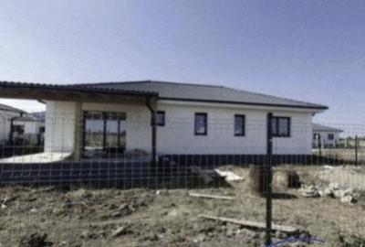 Casă cu 3 camere în Central - 1