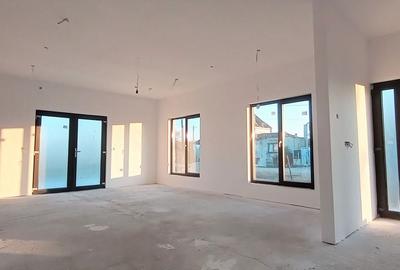 Casă cu 4 camere cu Teren 1280 Mp în Zimandu Nou - 8