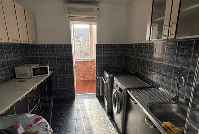 Vand apartament cu 3 camere decomandat(compuse din 2) - 2