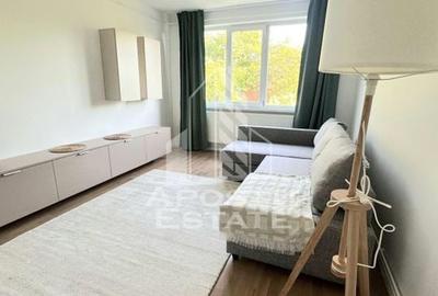 Apartament cu 3 camere, renovat, decomandat, zona Lipovei - 1