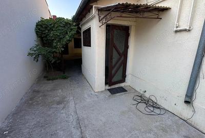 Casă cu 4 camere cu Canalizare în Faleza Nord - 17