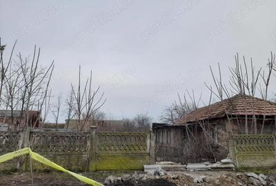 Casă cu Teren 400 Mp în Central - 1