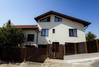 Casă cu 4 camere în Exterior Vest