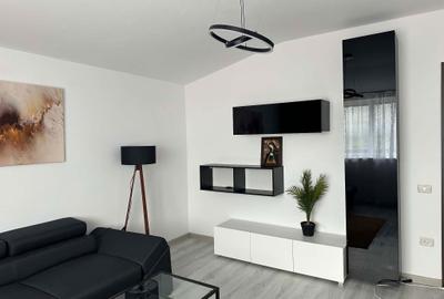 Apartament cu 2 camere decomandat în Sânpetru