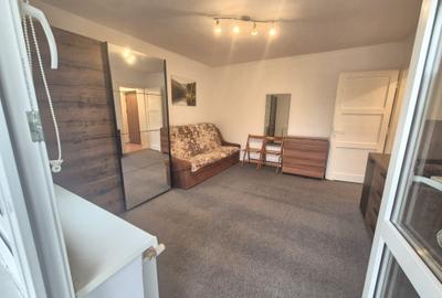 Garsonieră semidecomandată, mobilată în 15 Noiembrie - 1