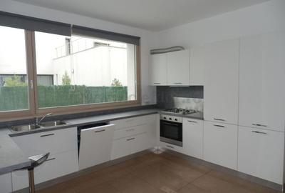 Vila de Lux in apropiere de British School - 5