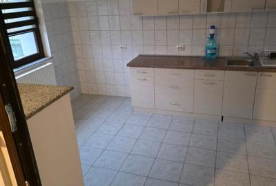 DUPLEX  Vila 8 camere, S+P + GRĂDINĂ PRIVATĂ, 145mp. - AFACERE PERFECTĂ - 3