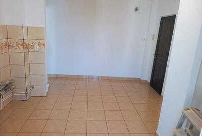 Apartament doua camere spatios zona centrala - 4