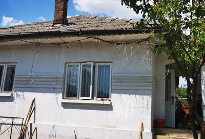 Casă cu 4 camere în Huși - 2