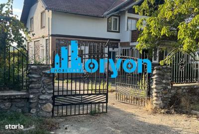 Casă cu 4 camere în Buzești