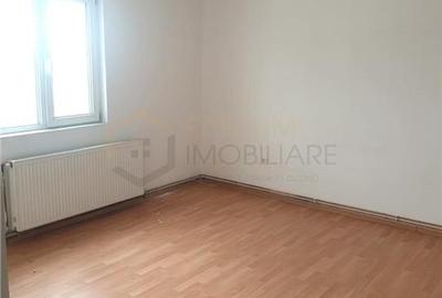 GIARMATA - 3 camere - 1 baie - 1 balcon - ETAJ 1 - BLOC IZOLAT - 5