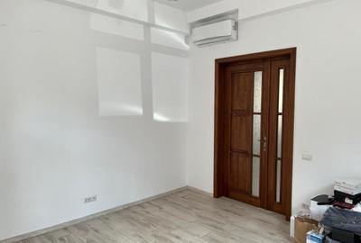 GM1720 | Spațiu in vila interbelica 6 camere | Unirii - 11 Iunie - 9