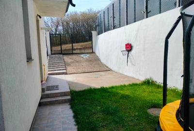 Duplex cu 4 camere cu Canalizare în Rediu - 2