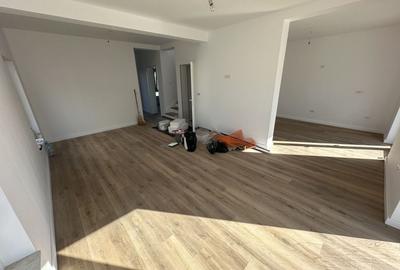 Duplex despartit prin spatiu tehnic - 8