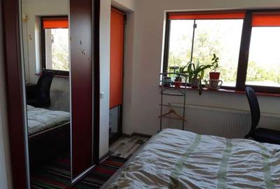 Casă cu 3 camere cu Teren 20 Mp în Exterior Vest - 2