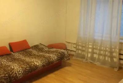 Garsonieră decomandată în Soarelui