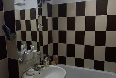 Apartament cu 3 camere decomandat în Gugești - 3
