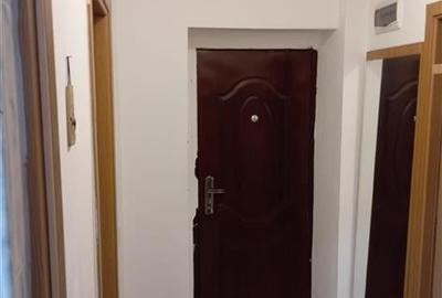 Metrou Aparatorii Patriei - 2 camere - ideal sediu firma - nemobilat - centrala - 8