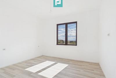 Duplex cu 6 camere cu Canalizare în Moșnița Veche - 6