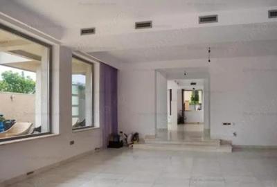 Vila cu Piscina P+2 487mp utili, teren 300mp, zona rezidentiala - 15