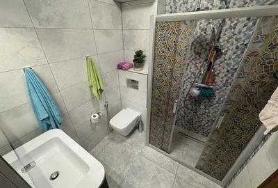 Apartament cu 2 camere semidecomandat, mobilat în Primo