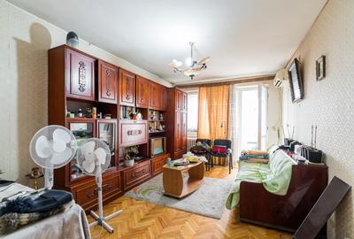 Apartament cu 2 camere semidecomandat în Colentina