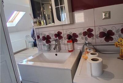 Casă cu 4 camere cu Teren 251 Mp în Nojorid