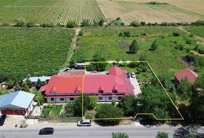 Casa cu teren si sala de evenimente de vanzare in Odobesti - 3