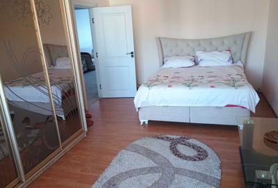 Apartament cu 3 camere decomandat în Podei - 3