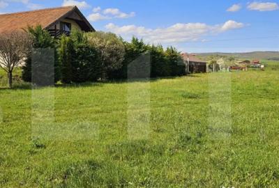 Teren de 2100 mp, în Central - 2