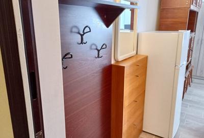 Garsonieră în Titan