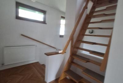 Casă individuală cu 6 camere cu Canalizare în Central - 13