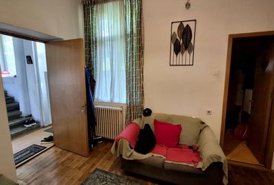 Casă individuală cu 8 camere cu Canalizare în Armeneasca - 10