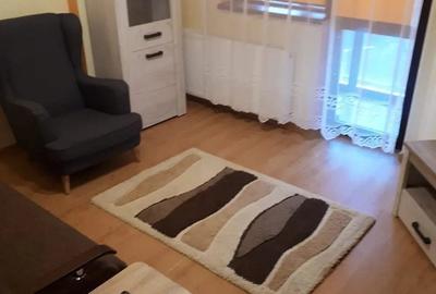 Garsonieră decomandată, mobilată în Metalurgiei