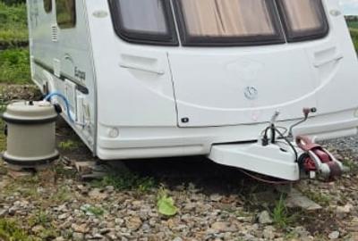 TEREN CU RULOTA FUNCTIONALA 924mp front 34ml - 3