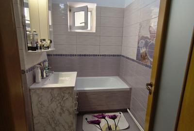 Apartament cu 3 camere decomandat în Central - 2