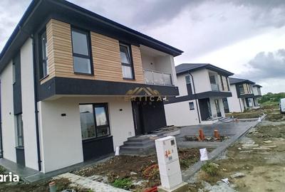 Casă cu 4 camere cu Teren 316 Mp în Berceni - 2