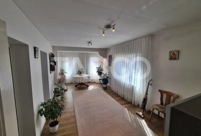 Casa cu spatiu comercial de vanzare in Sebes zona centrala - 9