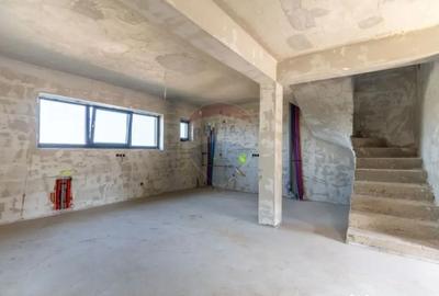 Casă cu 4 camere cu Teren 755 Mp în Jucu - 6