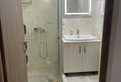 Apartament cu 3 camere semidecomandat în Central - 3