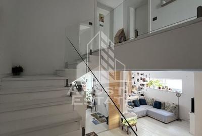 Vila deosebită parte dintr-un triplex - 2