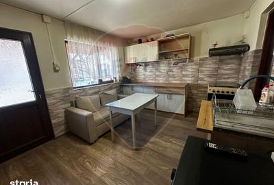 Casă cu 3 camere cu Teren 1000 Mp în Răcari - 1
